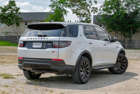 Used 2020 Land Rover Discovery Sport SE image 10