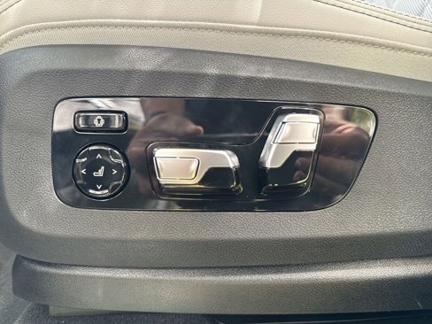 New 2026 BMW X5 xDrive40i w/ M Sport Package image 16