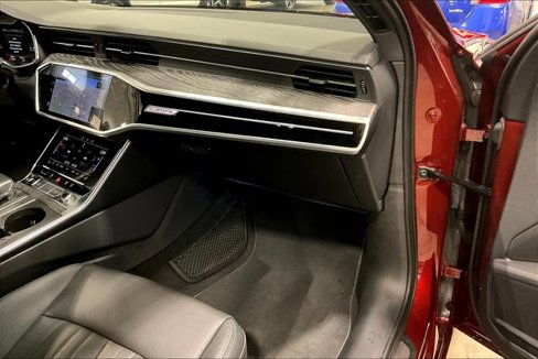 Certified 2025 Audi A6 3.0T Premium w/ Convenience Plus Package image 16