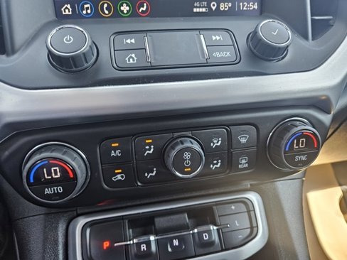 Certified 2023 GMC Acadia SLE w/ Driver Convenience Package image 31