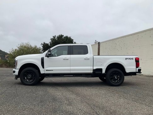Used 2025 Ford F350 Lariat w/ Black Appearance Package image 3