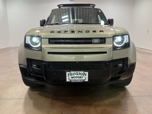 Used 2024 Land Rover Defender 90 X-Dynamic SE image 40