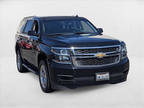 Used 2016 Chevrolet Tahoe LS image 3