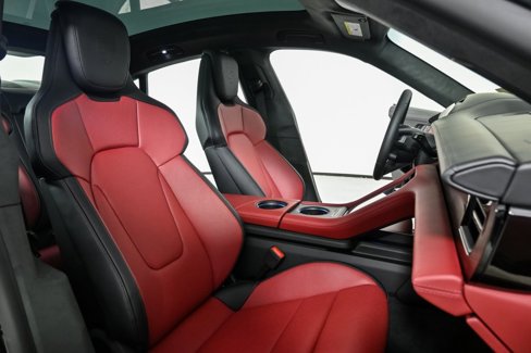 New 2025 Porsche Taycan GTS image 25