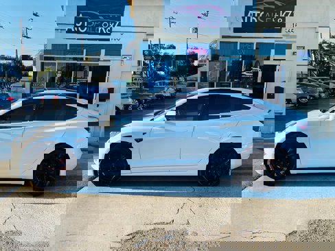 Used 2019 Tesla Model 3 Performance image 16