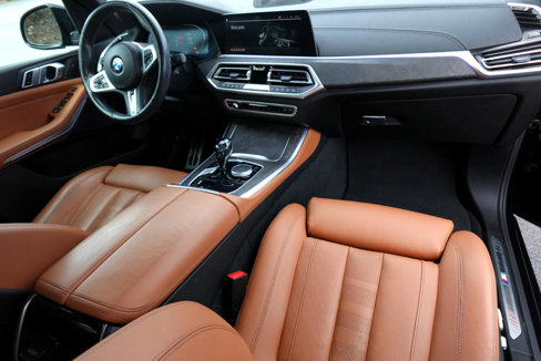 Used 2022 BMW X5 xDrive40i w/ M Sport Package image 17