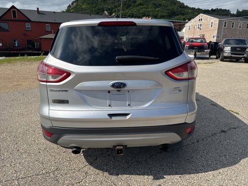 Used 2015 Ford Escape SE image 4