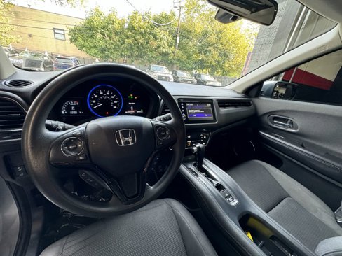 Used 2020 Honda HR-V EX image 11