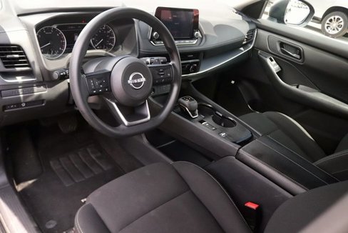 Used 2024 Nissan Rogue S image 11