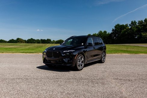 Used 2026 BMW X7 M60i image 9