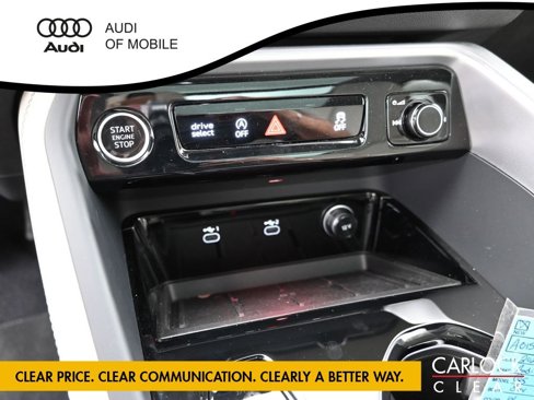 New 2025 Audi Q5 Prestige image 21