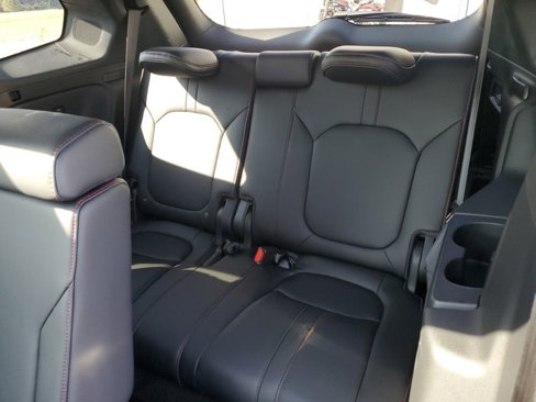 Certified 2025 Honda Pilot Black Edition image 29