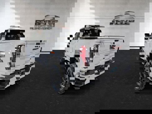 Used 2024 GMC Sierra 3500 AT4 image 8