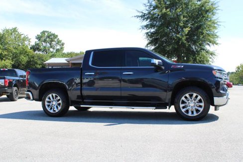 Used 2022 Chevrolet Silverado 1500 LTZ w/ Technology Package image 4