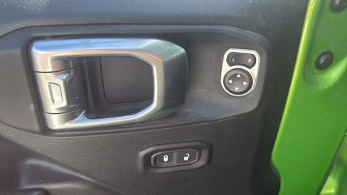 Used 2020 Jeep Wrangler Sport image 14