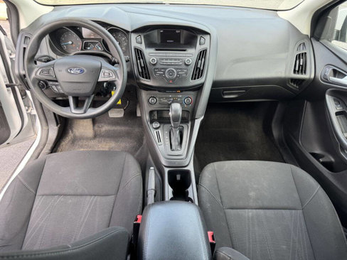 Used 2017 Ford Focus SE w/ Interior Protection Package image 7