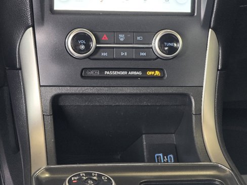 Used 2024 Ford Edge ST-Line image 17