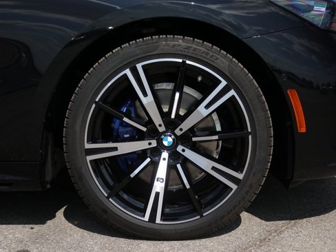 New 2026 BMW 530i xDrive w/ M Sport Package image 5
