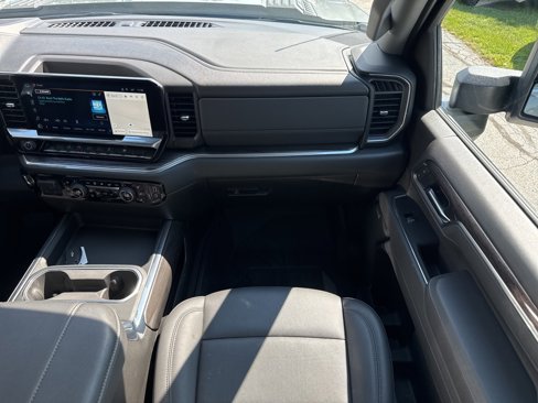 Used 2025 Chevrolet Silverado 3500 LTZ w/ LTZ Plus Package image 26