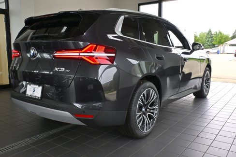 New 2025 BMW X3 xDrive30i w/ Premium Package image 2