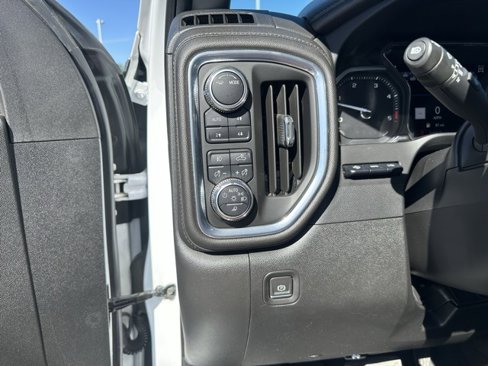 Certified 2023 GMC Sierra 3500 Denali w/ Technology Package image 24
