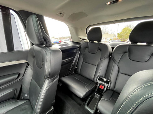 Used 2022 Volvo XC90 T6 Inscription w/ Advanced Package image 11
