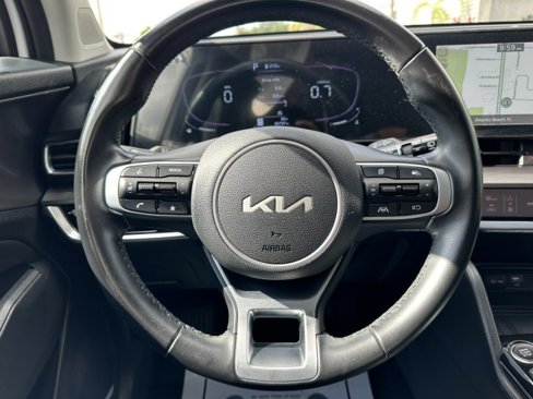 Used 2023 Kia Sportage EX image 34