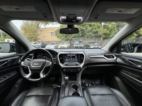 Used 2017 GMC Acadia SLT image 15