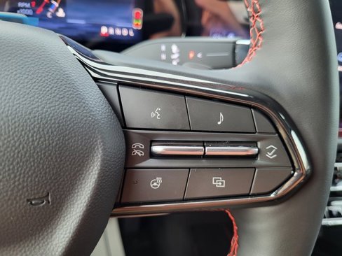 New 2025 Chevrolet Traverse RS image 21