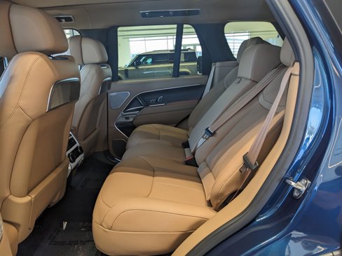 New 2025 Land Rover Range Rover Autobiography image 19
