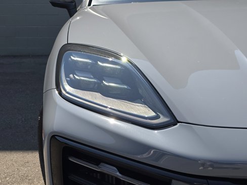 New 2025 Porsche Cayenne S image 11