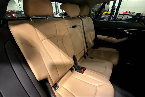Certified 2025 Audi Q8 Premium image 27