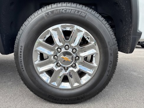 Used 2024 Chevrolet Silverado 2500 High Country w/ High Country Premium Package image 13
