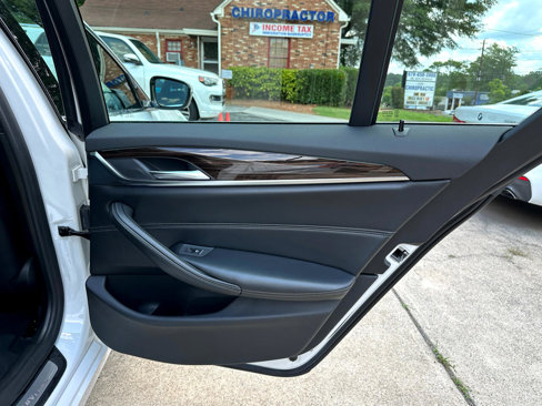 Used 2019 BMW 530i xDrive w/ Luxury Seating Package image 27