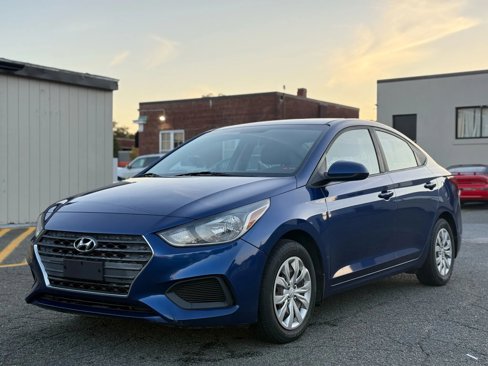 Used 2018 Hyundai Accent SE image 2