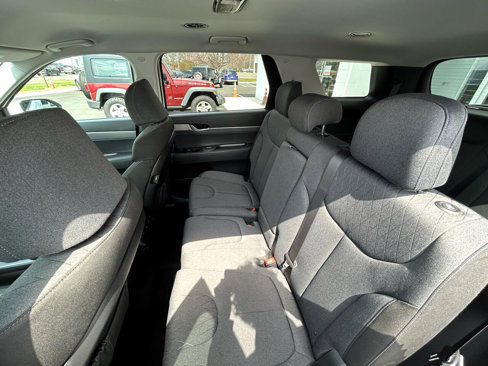 Used 2022 Hyundai Palisade SE w/ Cargo Package image 18
