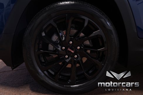 Used 2023 GMC Terrain SLE w/ Driver Convenience Package image 19