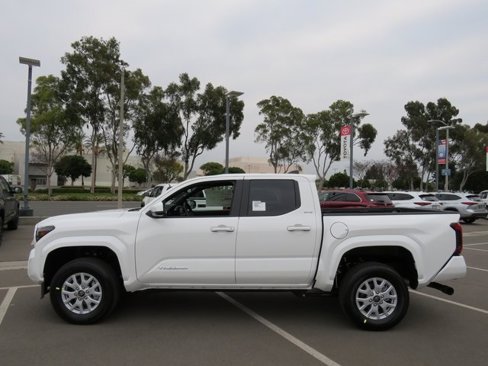 New 2025 Toyota Tacoma SR5 image 8