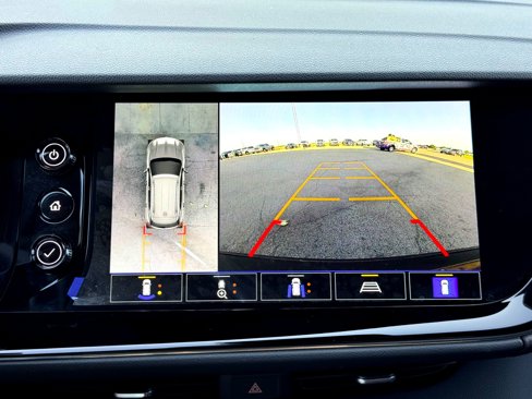 Used 2023 Buick Envision Avenir image 35