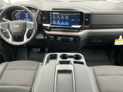 New 2026 Chevrolet Silverado 1500 LT image 3