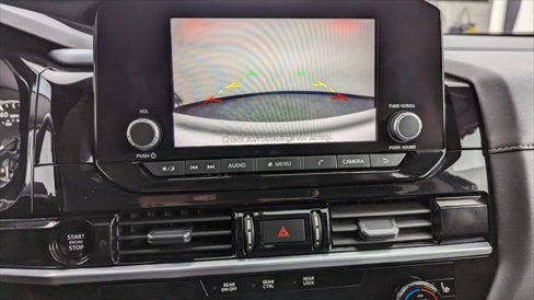 Used 2025 Nissan Pathfinder SV image 29