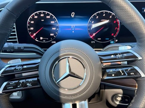 New 2026 Mercedes-Benz GLS 450 4MATIC image 14