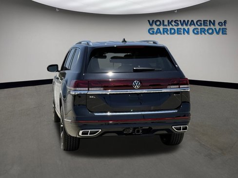 New 2025 Volkswagen Atlas SEL Premium R-Line image 8