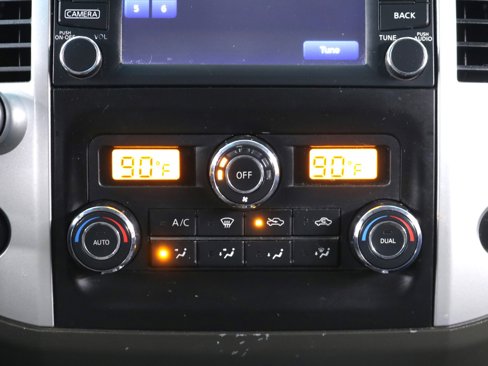 Used 2018 Nissan Frontier PRO-4X image 13