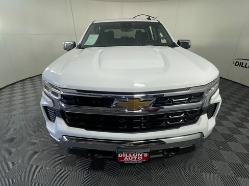 Used 2024 Chevrolet Silverado 1500 LT image 10