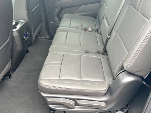 New 2026 Chevrolet Suburban RST image 20