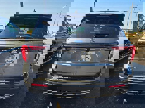 New 2025 Ford Explorer Active w/ Active Comfort Package image 7