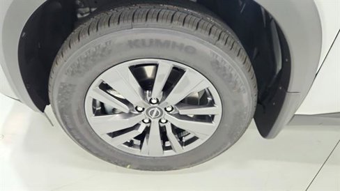 New 2025 Nissan Pathfinder SV w/ Cargo Package image 32