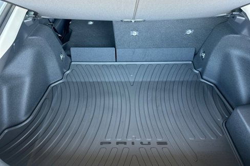 New 2026 Toyota Prius LE image 13
