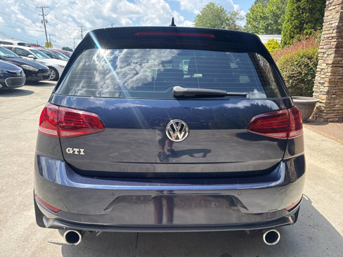 Used 2018 Volkswagen Golf 4-Door image 4